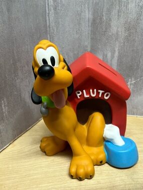 Vintage Disney Pluto Doghouse Vinyl Coin Bank w/Original Stopper